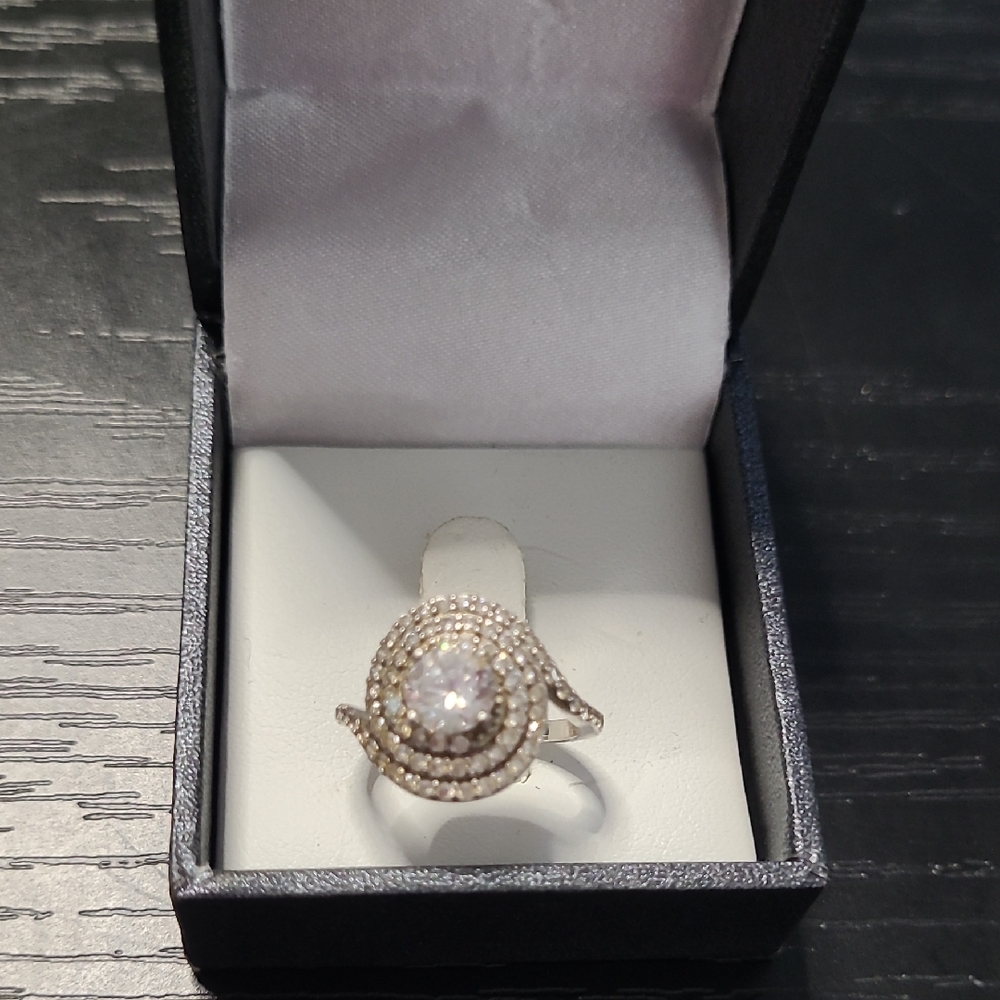 Sterling Silver Ring with Crystal Accents
